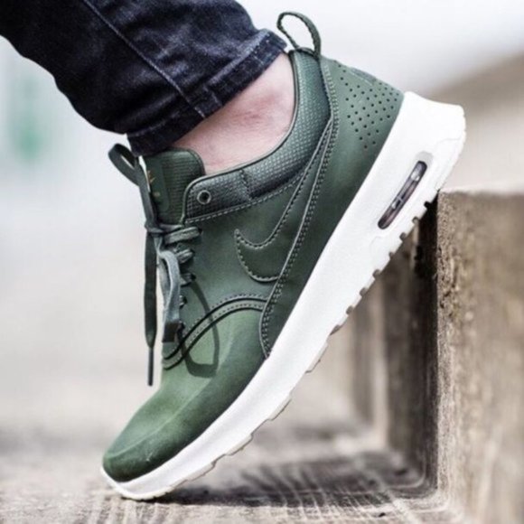 nike air max thea carbon green